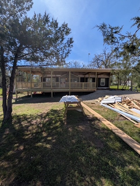 Flowerbed and property detail cleanup work